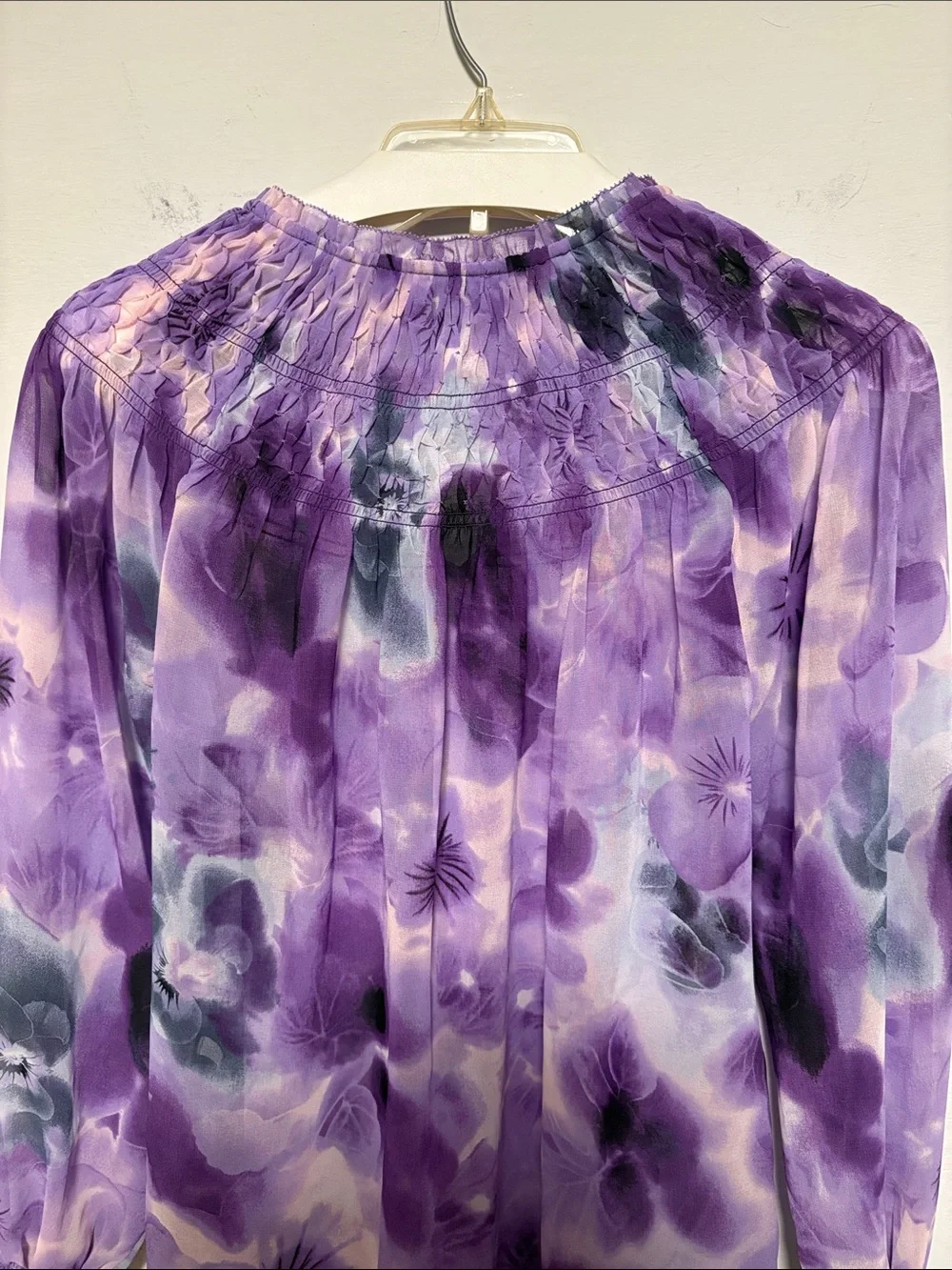 WHITE HOUSE BLACK MARKET Purple Floral Long Sleeve Smocked Blouse XS